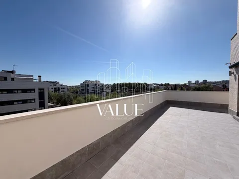 Appartamento 205 m² a Madrid
