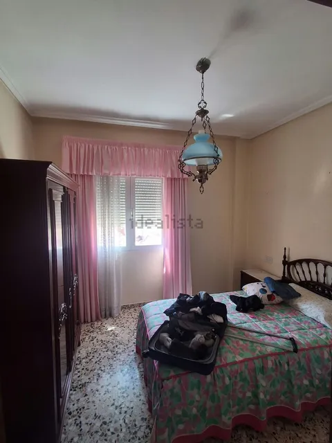 Комната в аренду, Linares
