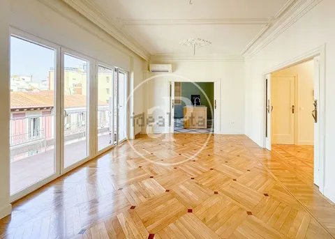 Wohnung 340 m² in Madrid