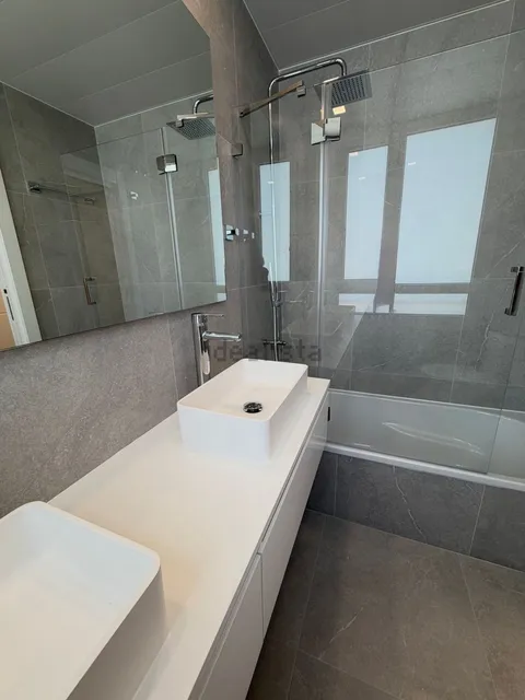 Wohnung 93 m² in Madrid