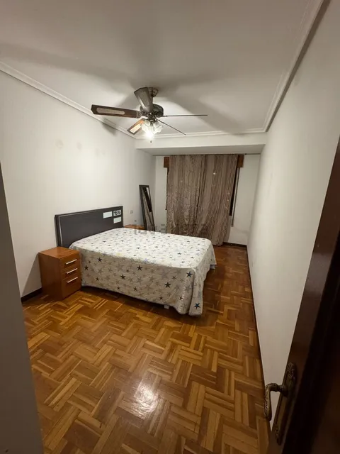 Chambre à louer, Oviède (4/5)