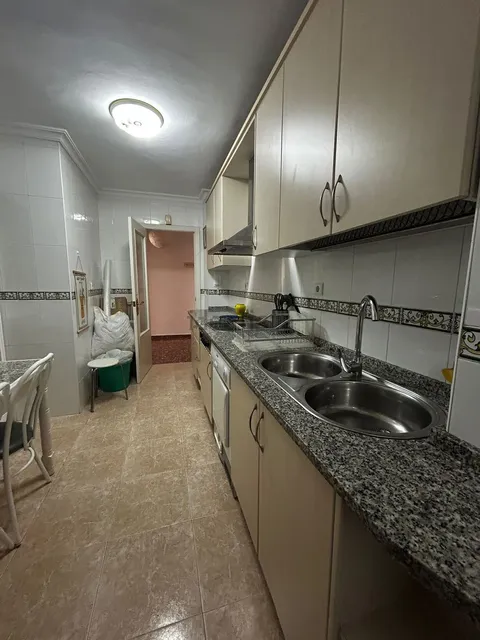 Квартира 84 м² в Севилье (3/23)