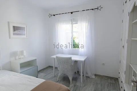 Habitació de lloguer, Espartinas
