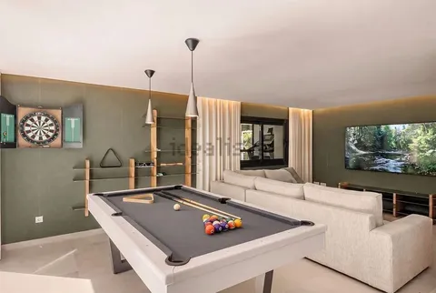 Haus 443 m² in Marbella