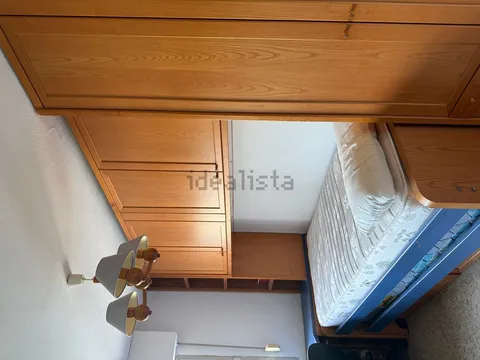 Habitació de lloguer, Madrid (3/12)