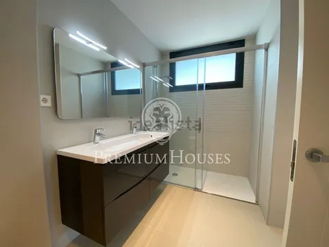 Wohnung 214 m² in Gavà