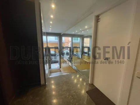 Pis de 56 m² a Terrassa