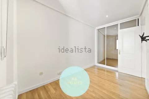 Flat 136 m² in Madrid