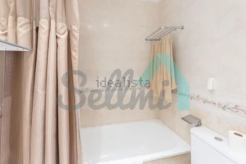 Flat 82 m² in Oviedo