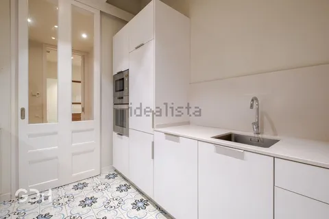 Wohnung 77 m² in Barcelona