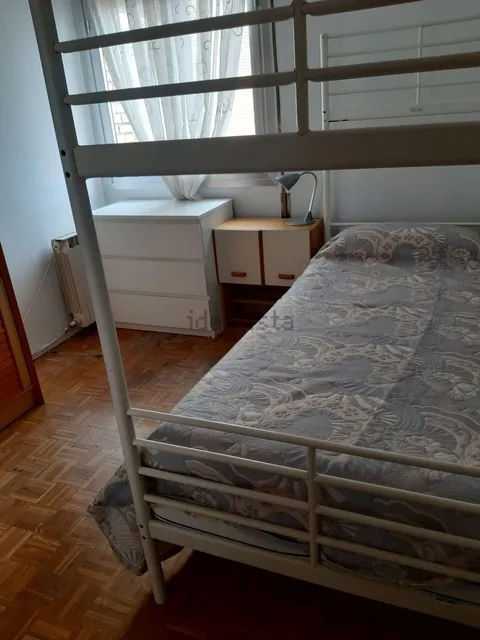 Кімната в оренду, Madrid
