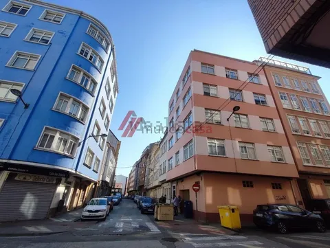 Pis de 85 m² a Ferrol