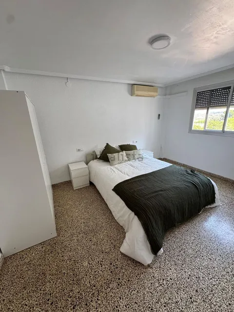 Habitació de lloguer, Llíria