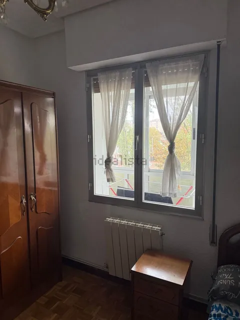 Room for rent, Vitoria-Gasteiz (2/3)