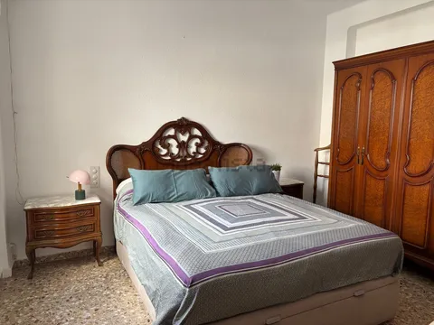 Flat 100 m² in Faura
