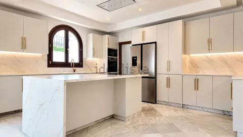 Appartement 337 m² à Marbella