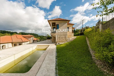 Casa 425 m² a Vigo