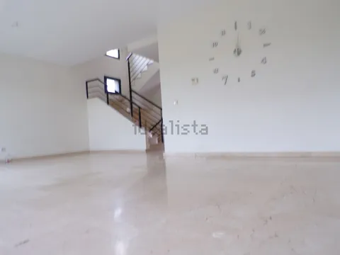 Casa de 230 m² a Bargas