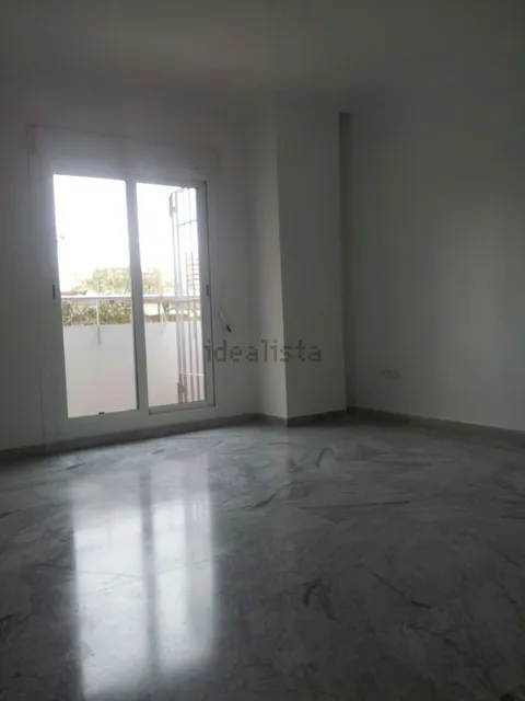 Flat 86 m² in Seville