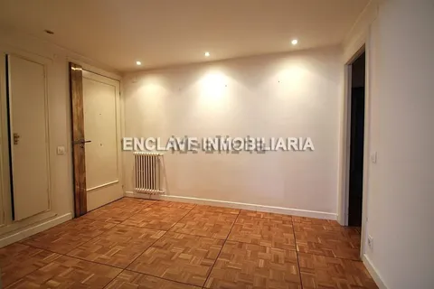 Pis de 230 m² a Oviedo