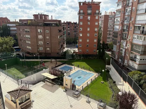 Appartamento 133 m² a Madrid
