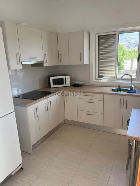 Casa de 90 m² a Guía de Isora (2/8)