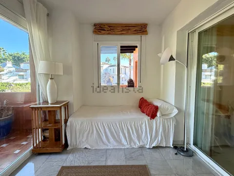 Pis de 198 m² a Estepona