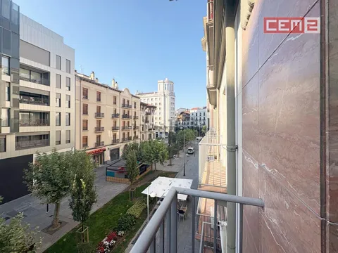 Appartement 74 m² à Pampelune
