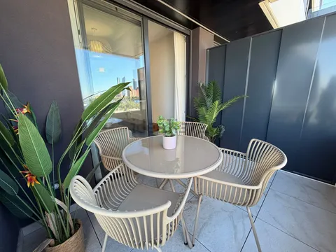 Wohnung 93 m² in Madrid