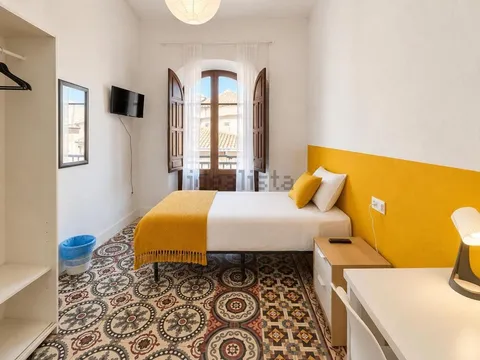 Кімната в оренду, Granada