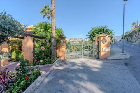Будинок 225 м² у Estepona