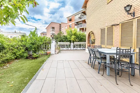 Будинок 262 м² у Sant Andreu de la Barca (3/59)
