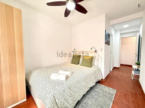 Room for rent, Madrid