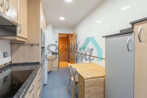 Pis de 86 m² a Oviedo