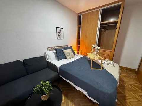 Habitació de lloguer, Madrid (2/8)