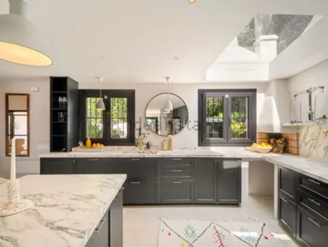Haus 330 m² in Marbella