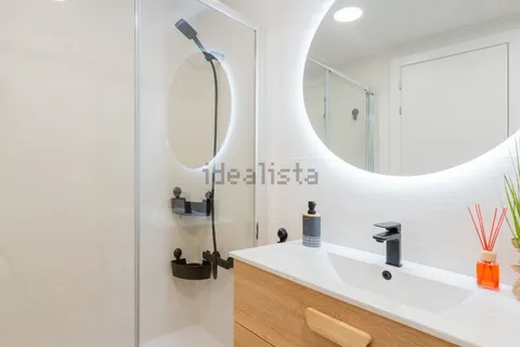 Chambre à louer, Valence