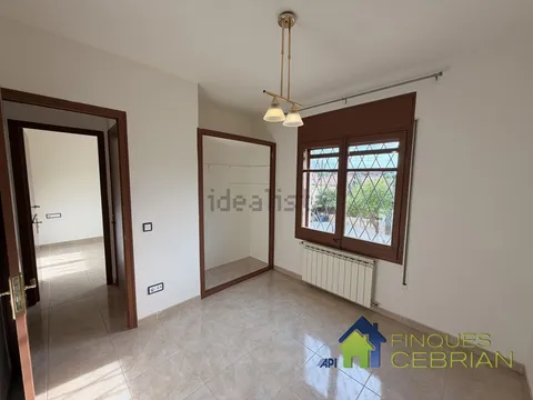 Будинок 154 м² у Alella
