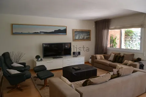 Haus 400 m² in Sant Cugat del Vallès