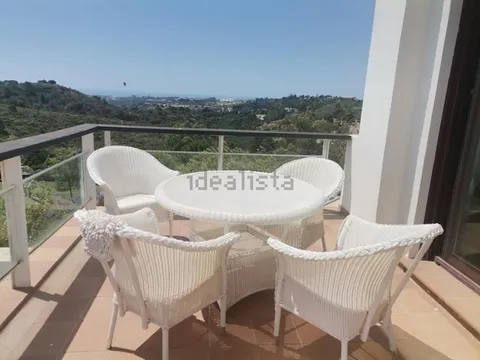 Flat 71 m² in Benahavís