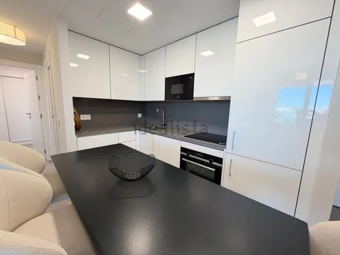 Wohnung 93 m² in Madrid