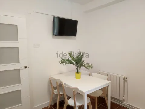 Quarto para alugar, Pamplona / Iruña (2/10)