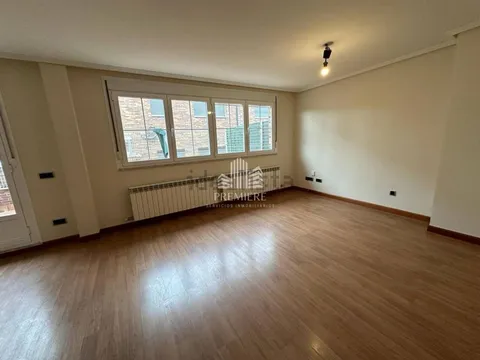 Casa 222 m² a Villares de la Reina
