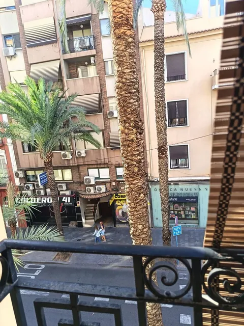 Pis de 100 m² a Alacant