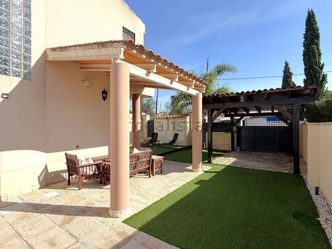 Casa de 105 m² a Nàquera