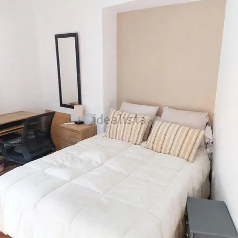 Room for rent, Tafalla