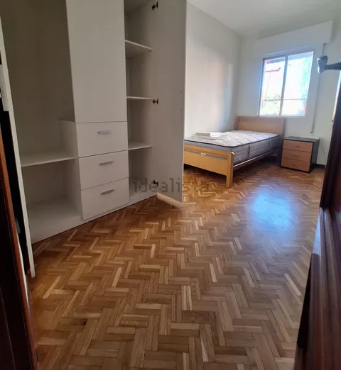 Habitación en alquiler, Madrid (2/3)