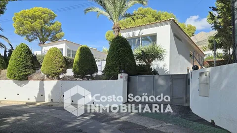 Casa de 403 m² a Altea