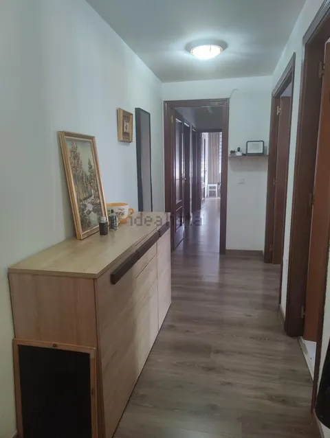 Room for rent, Zamora