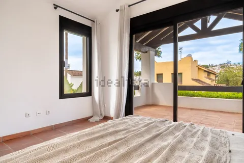 Casa 411 m² a Estepona